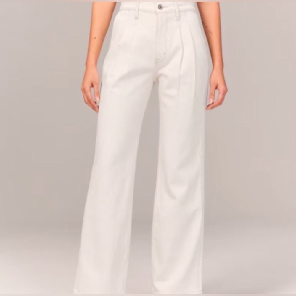 Abercrombie & Fitch Women's 90s Relaxed Jean High Rise in Off-White SZ 24 00